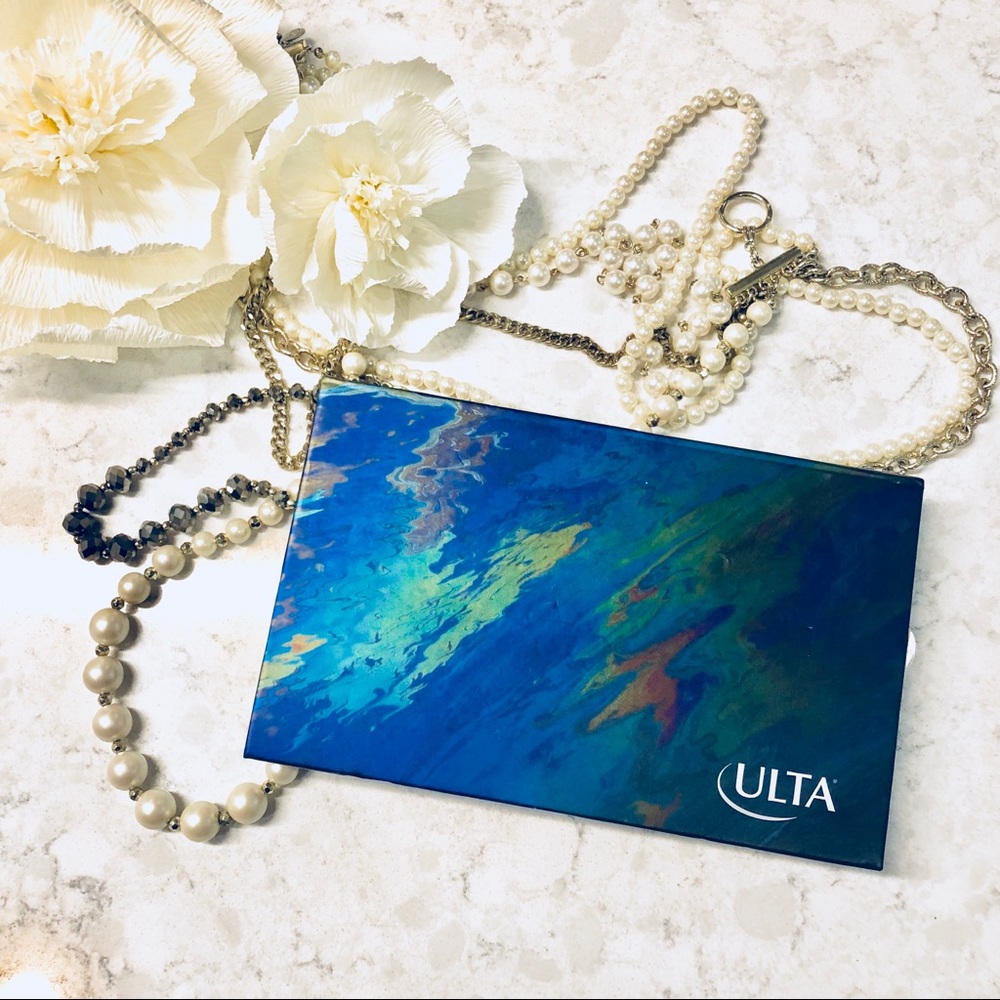 ✨HP✨ ULTA NWOT Deluxe Hello Beautiful Makeup Kit